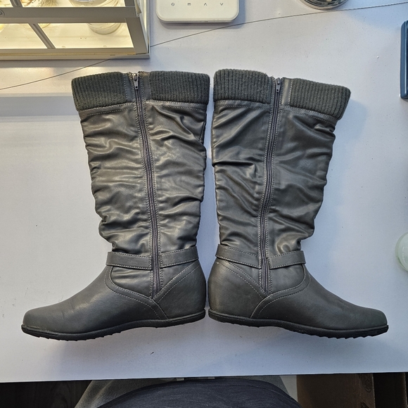 Women's Winter boots Sz9 - Picture 6 of 6